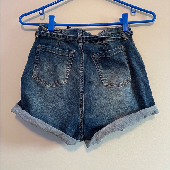 Mom Jean shorts - Picture 2 of 3